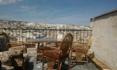 Sunset Cave Hotel