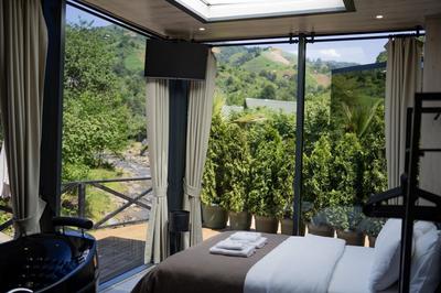 Mirrorland Bungalov