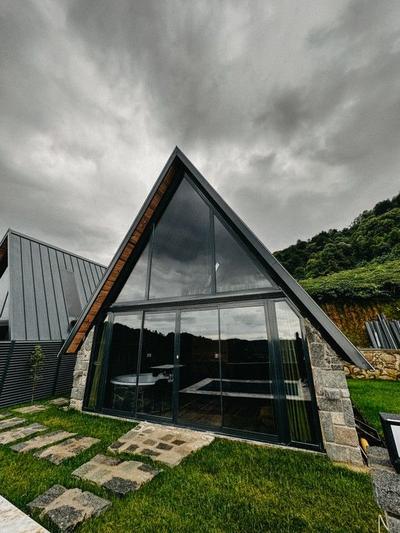 Obi Bungalov