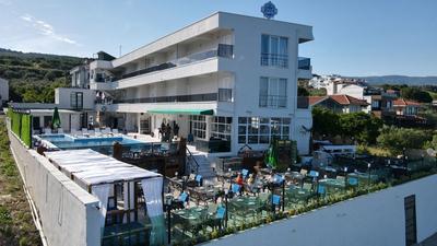 Edda Otel Suit