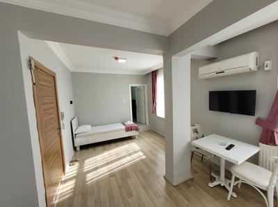 Gold In Hotel