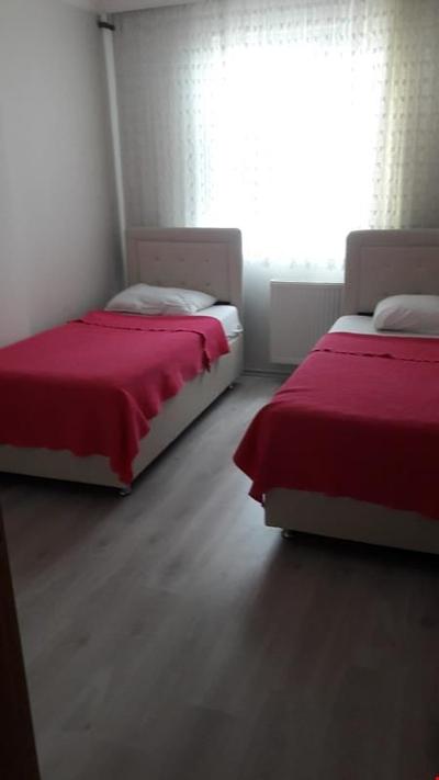 Karabina Green Apart