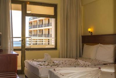 Temple Class Hotel