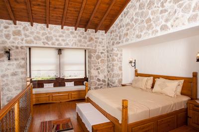 Mandarin  Boutique Hotel