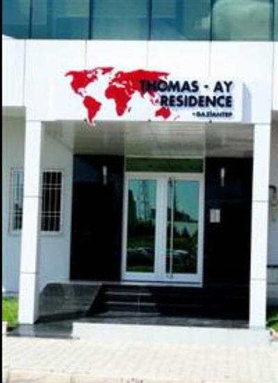 Thomas-ay Residence