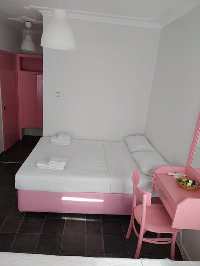 Dionysos Hotel