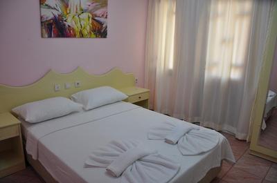 La Nova Hotel