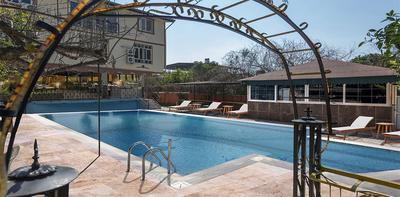 Kromer Garden Hotel