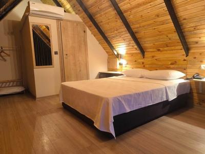 Motto Wood Bungalov Hotel