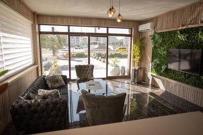 E87 Highway Otel