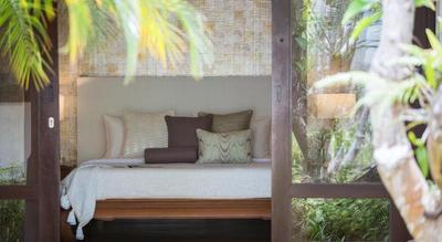 Miskawaan Luxury Beachfront Villas