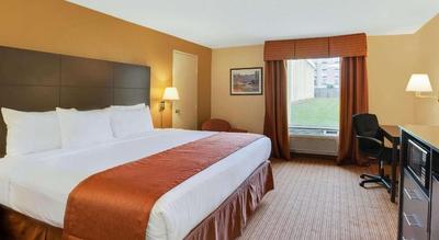 Baymont by Wyndham Charlotte Airport / I-85 North