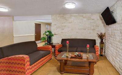 Baymont by Wyndham Charlotte Airport / I-85 North