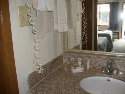 Express Inn Thomson