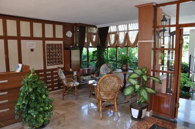 Mom's Hotel