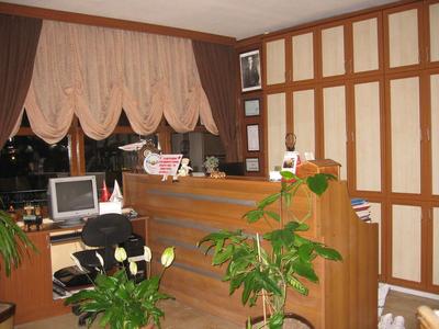 Mom's Hotel