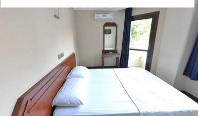 Beach Prenses Hotel