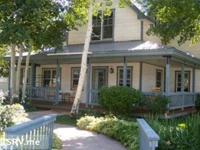 Apple Orchard Inn Cottages