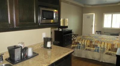 Black Gold Inn