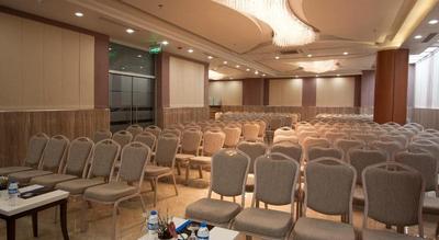 Forum Suite Hotel