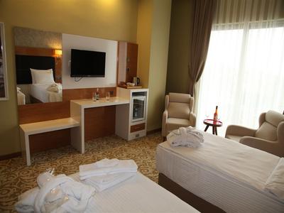 El Garden Hotel & Residence