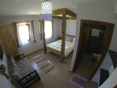 Bozcaada Iris Otel