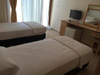 Kardesler Otel