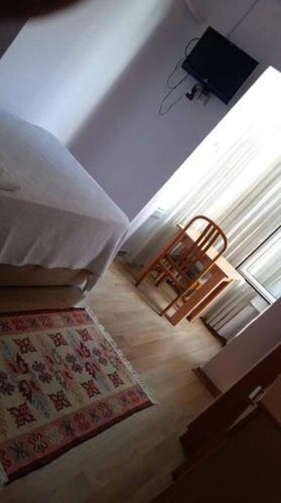 Bayrakli Otel