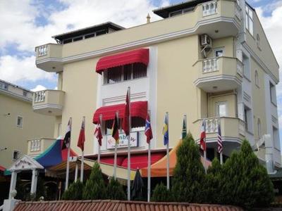 Rainbow 48 Apart Hotel
