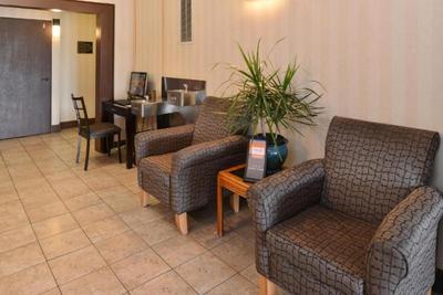 SYLO Hotel Denver Airport a Ramada by Wyndham