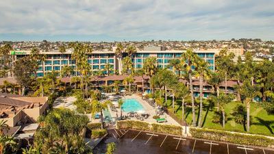 DoubleTree by Hilton San Diego Bayside