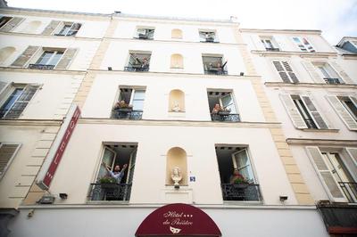Hotel du Theatre by Patrick Hayat