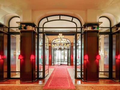 Le Royal Monceau Raffles Paris