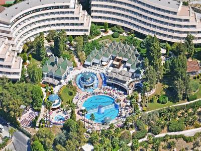 Grand Blue Sky International Hotel
