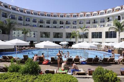 Meder Resort Hotel