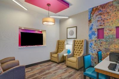 Holiday Inn Express Washington DC East-Andrews AFB