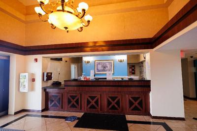 Garnet Inn & Suites
