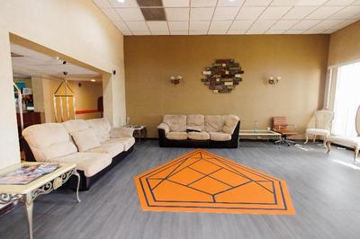 Garnet Inn & Suites