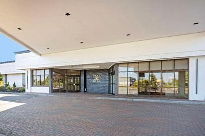 The Lux Hotel & Conference Center -Ascend Hotel