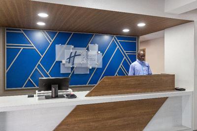 Holiday Inn Express Hotel & Suites Tampa
