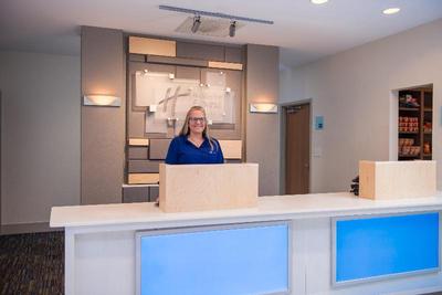 Holiday Inn Express Hotel & Suites Tampa-Anderson