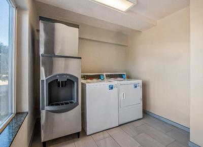 Holiday Inn Express Hotel & Suites Sorrento Valley