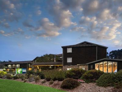Holiday Inn Express Fort Braggs