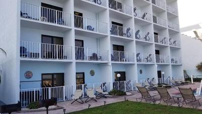 Beachside Motel