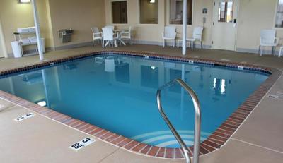 Comfort Inn & Suites St. Louis - Chesterfield