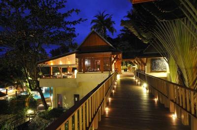 Andaman White Beach Resort (SHA Plus+)