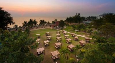 Pinnacle Grand Jomtien Resort & Beach Club