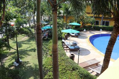 Bacchus Home Resort