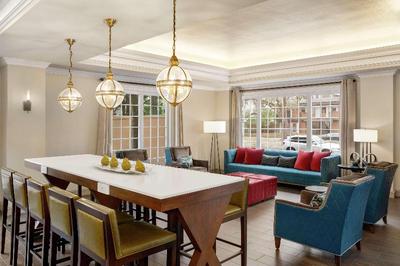 Hampton Inn New Orleans-St. Charles Ave./Garden Di