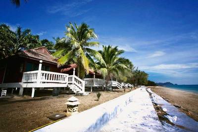 Supar Royal Beach Khanom